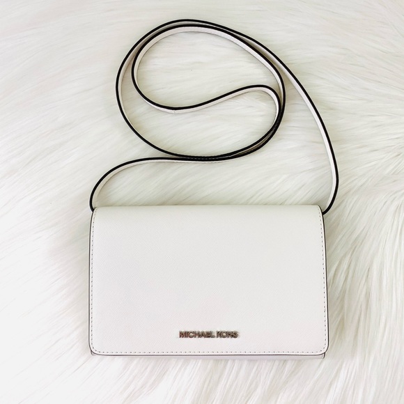 Michael Kors Handbags - Michael Kors Jet Set Item Crossbody Clutch